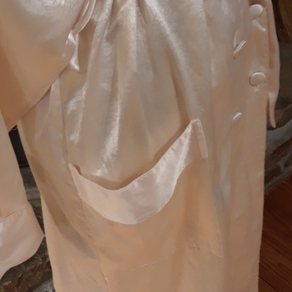 Vintage Victoria's Secret robe - Picture 5 of 8